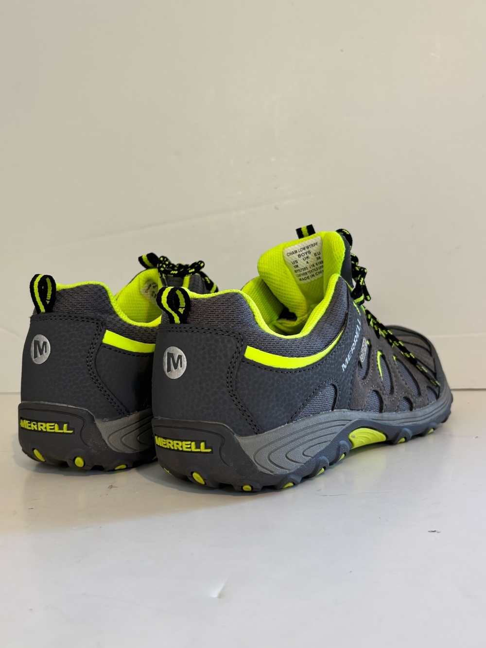 Merrell Chameleon Low Lace Waterproof Trail/Hiking/Outdoor Boot/Sneaker Hybrid - Picture 3 of 9